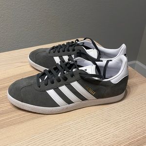 Never Worn Adidas Gazelle Sz 7.5 Men’s, Sz 9 Women’s